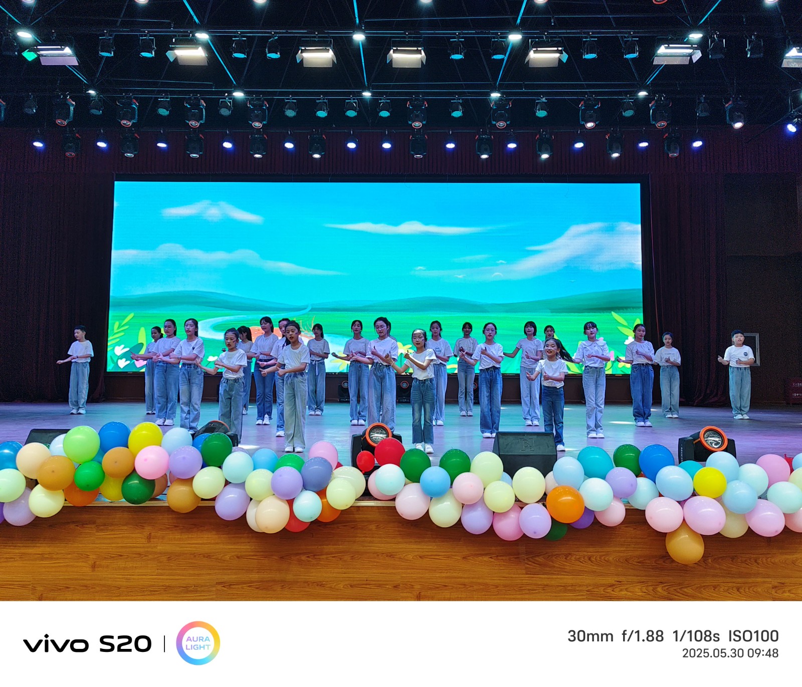 [组图]多彩六一，粽情端午--贺阳外国语学校双节同庆文艺汇演活动 第 12 张
