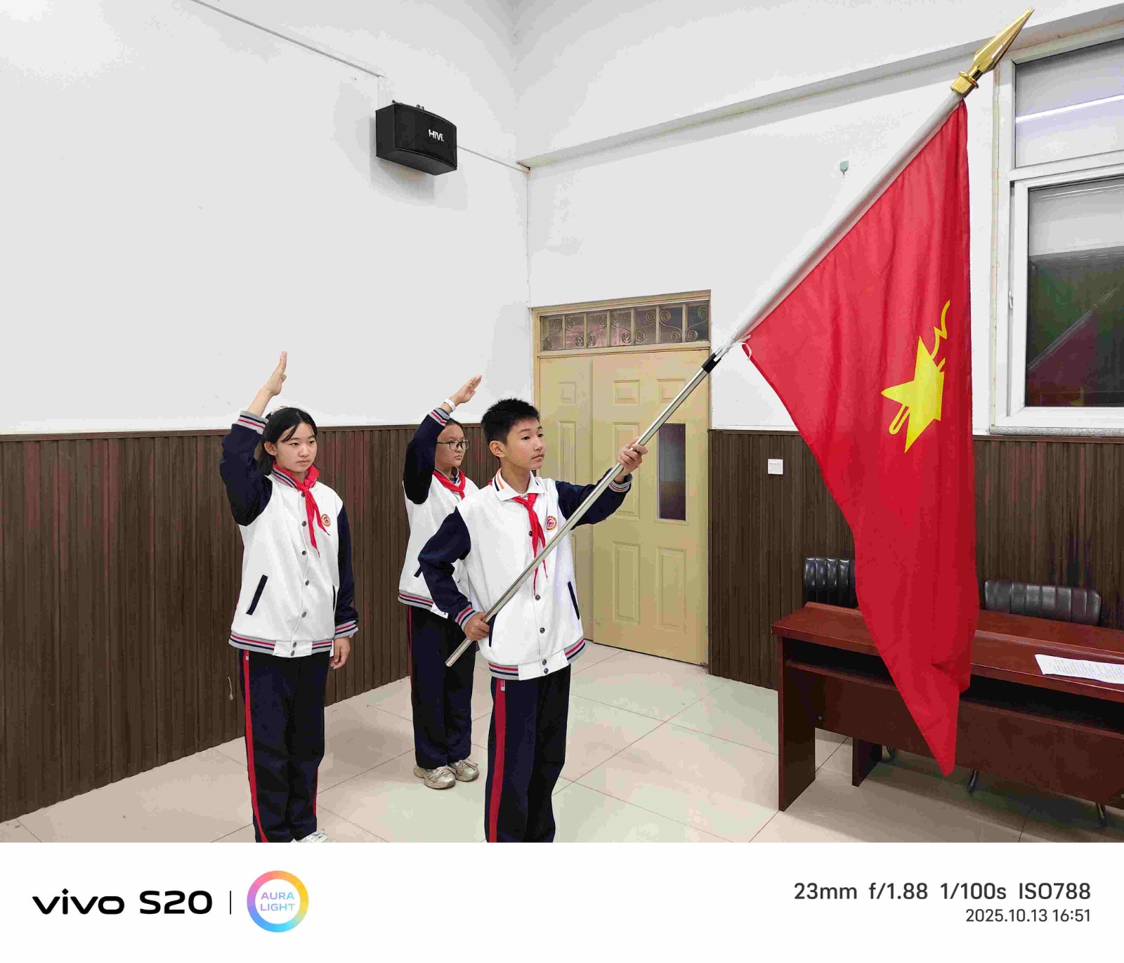 图片2.jpg 图片2.jpg
